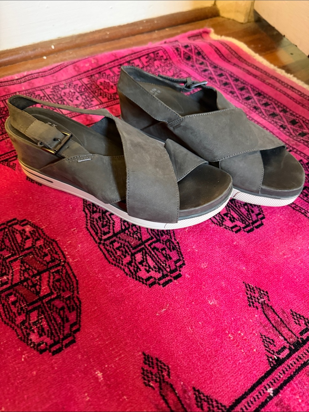 Eileen Fisher Crossover Slingback Sport Sandal 8.5